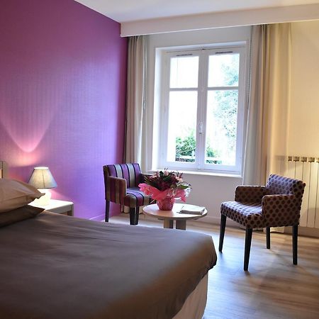 Logis Hotel Saint-Roch Pleumartin Exteriér fotografie