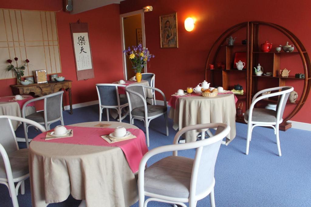 Logis Hotel Saint-Roch Pleumartin Exteriér fotografie