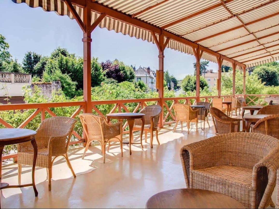 Logis Hotel Saint-Roch Pleumartin Exteriér fotografie